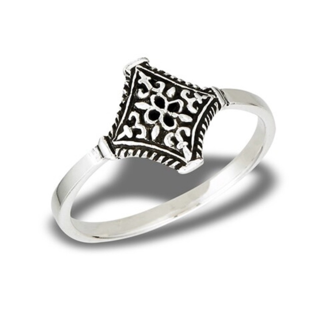 Victorian Style Filigree Pattern Ring | Size 8